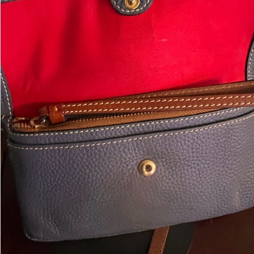 Dooney & Bourke Slate Blue Milly Pebble Grain Leather Crossbody Wristlet - Picture 9 of 9